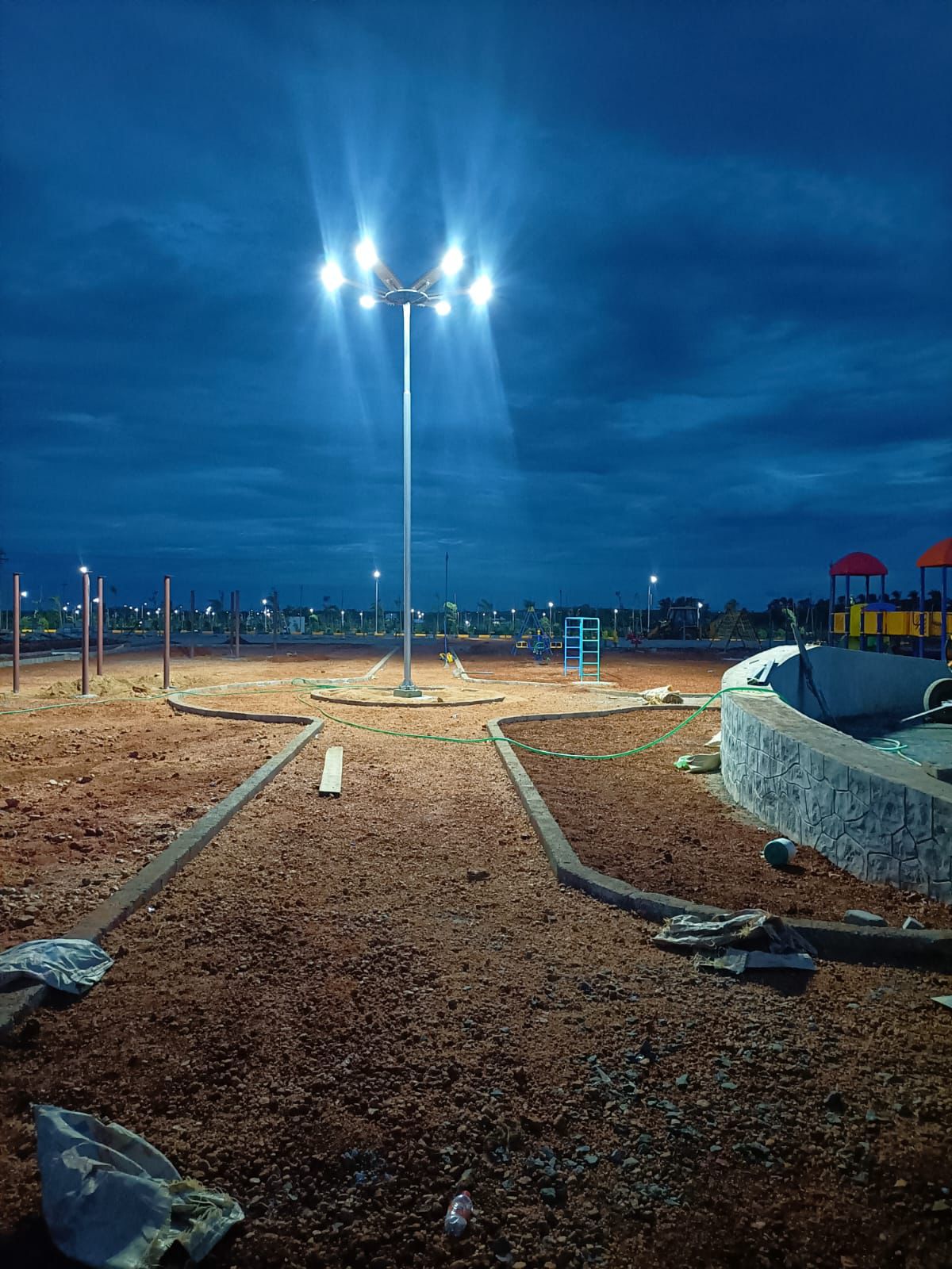 Solar Mini Mast Lighting